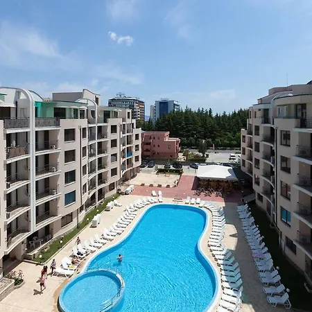 Apartment ❤studio With Kitchen & Balcony Pool View❤dp❤ *