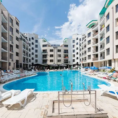 ❤studio With Kitchen & Balcony Pool View❤dp❤ Apartment