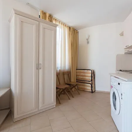 ❤studio With Kitchen & Balcony Pool View❤dp❤ Appartement
